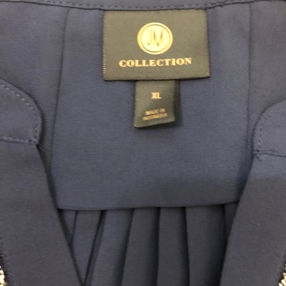 JM Collection Split Neck Tunic - Picture 4 of 7